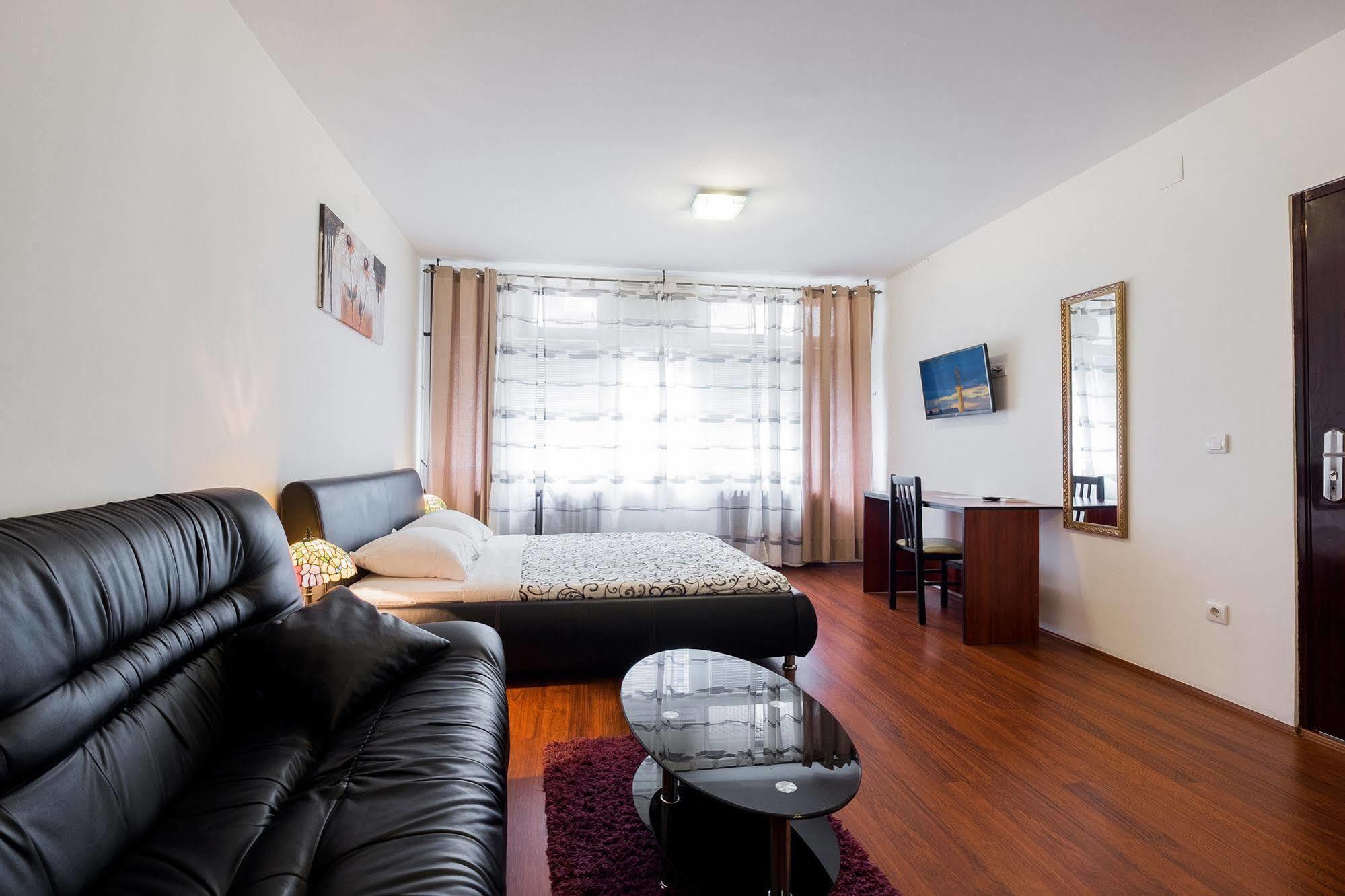Downtown Apart Hotel Bane Belgrad Exterior foto